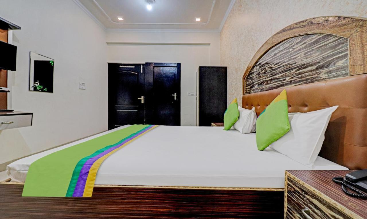 Treebo Trend Radha Palace Mathura Εξωτερικό φωτογραφία