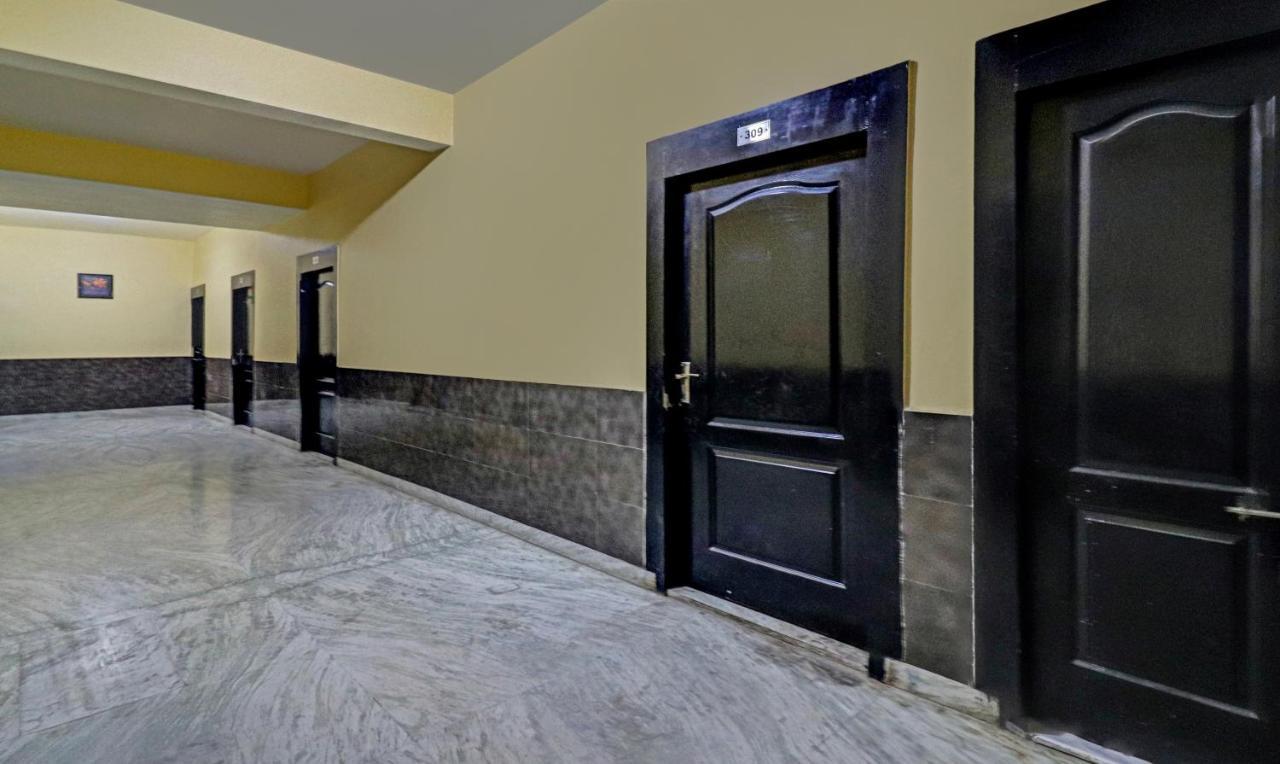 Treebo Trend Radha Palace Mathura Εξωτερικό φωτογραφία