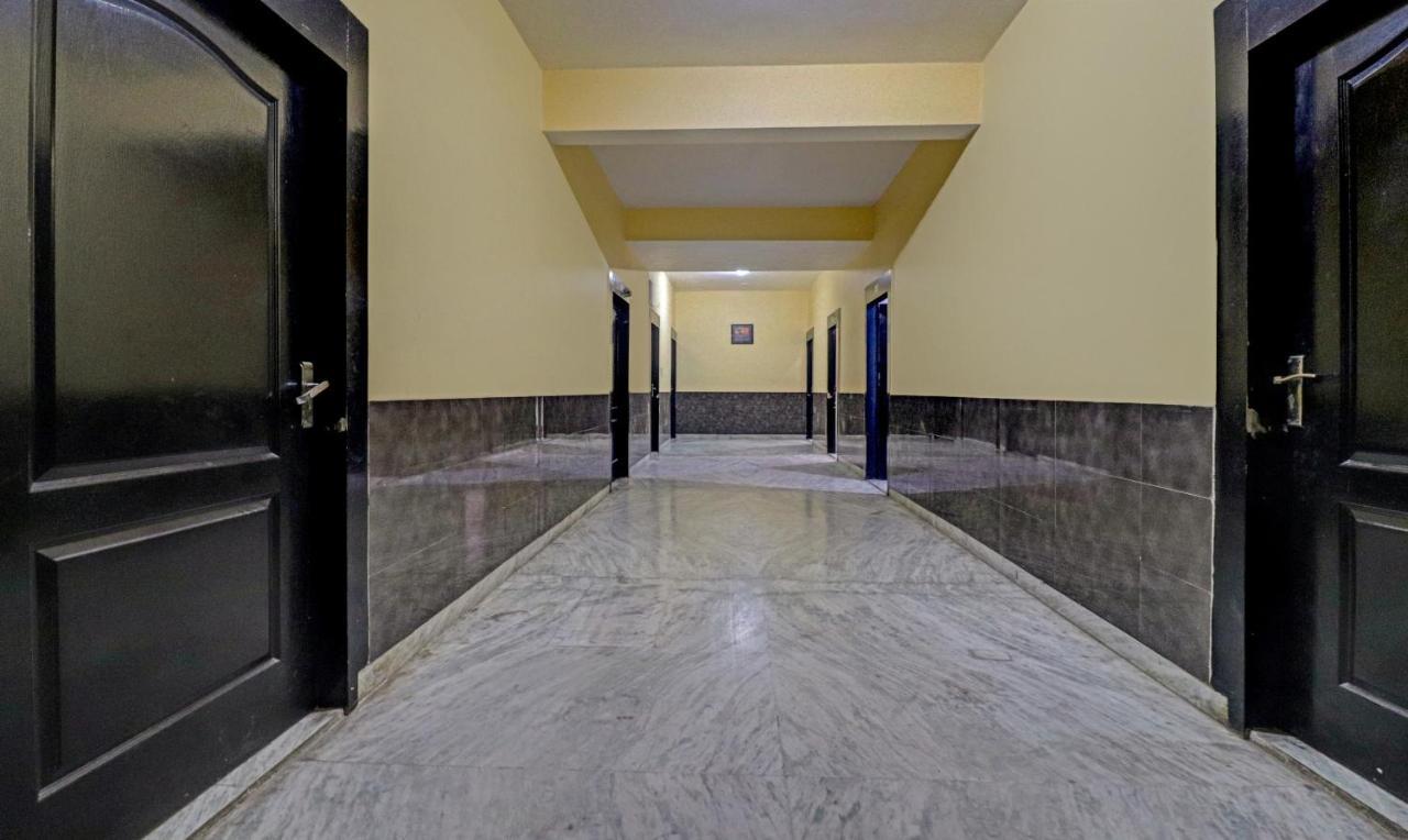 Treebo Trend Radha Palace Mathura Εξωτερικό φωτογραφία