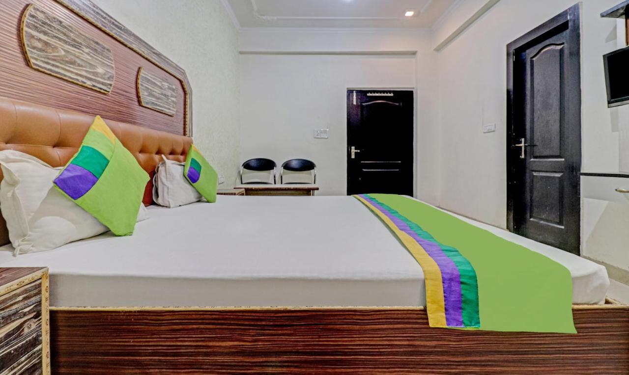 Treebo Trend Radha Palace Mathura Εξωτερικό φωτογραφία